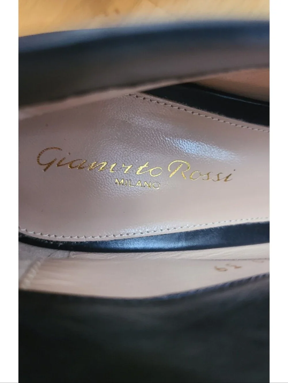 Gianvito Rossi excellent preowned